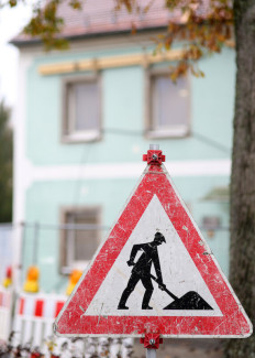 Verkehrsschild Baustelle